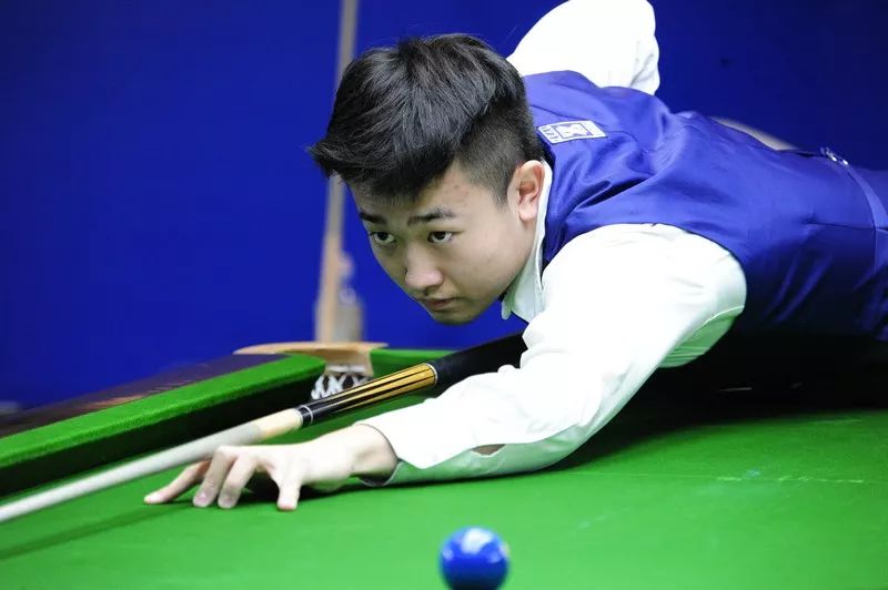 北冰壶队的 北冰壶队的