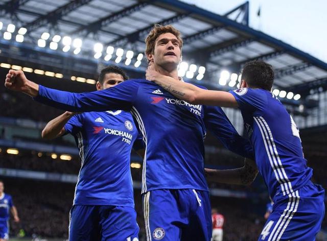 激烈竞争中 激烈竞争中